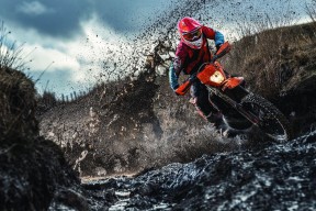 KAIYUNAPP-吴前控场能力提升浙江队表现稳健，浙江队吴前伤势怎么样